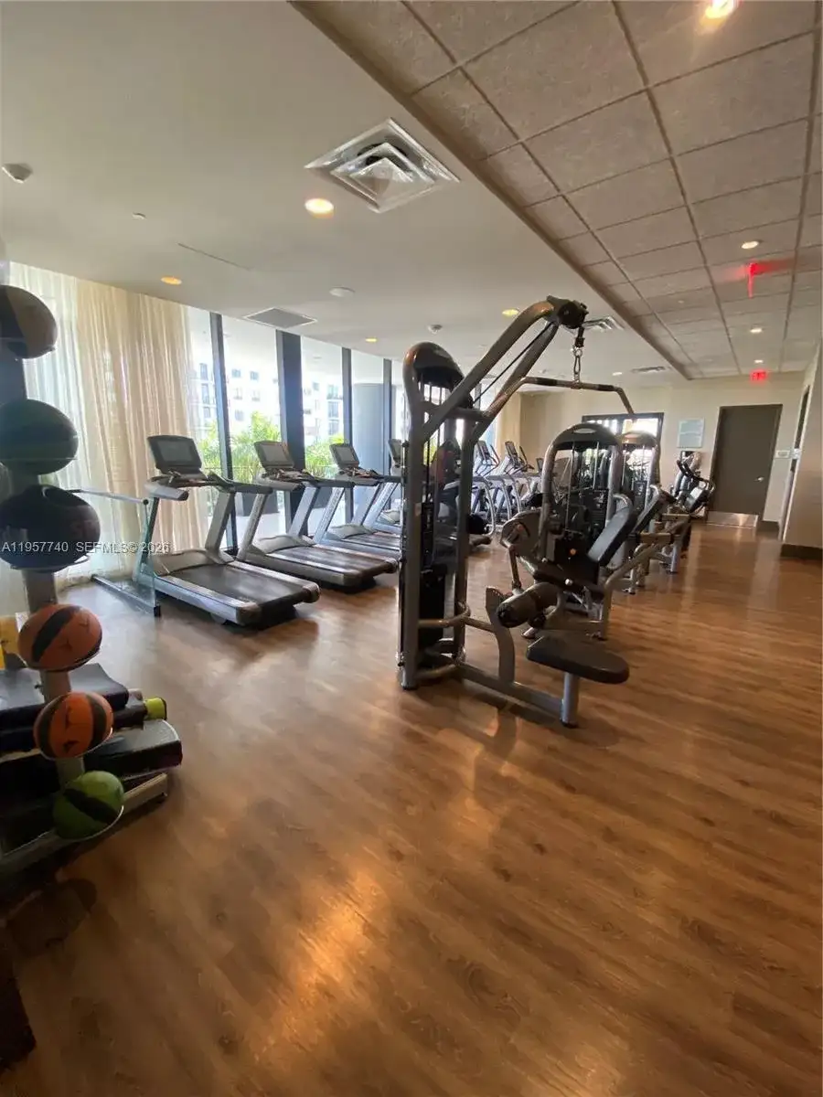 5252 NW 85th Ave # 910, Doral FL 33166 photo 4