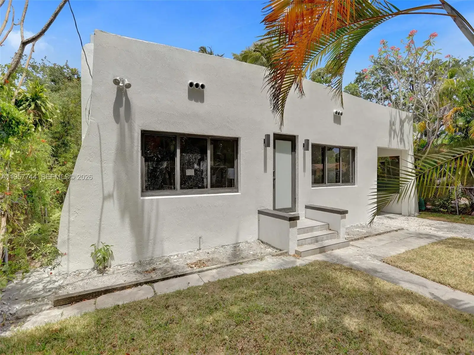 759 NE 127th St, North Miami FL 33161 photo 2