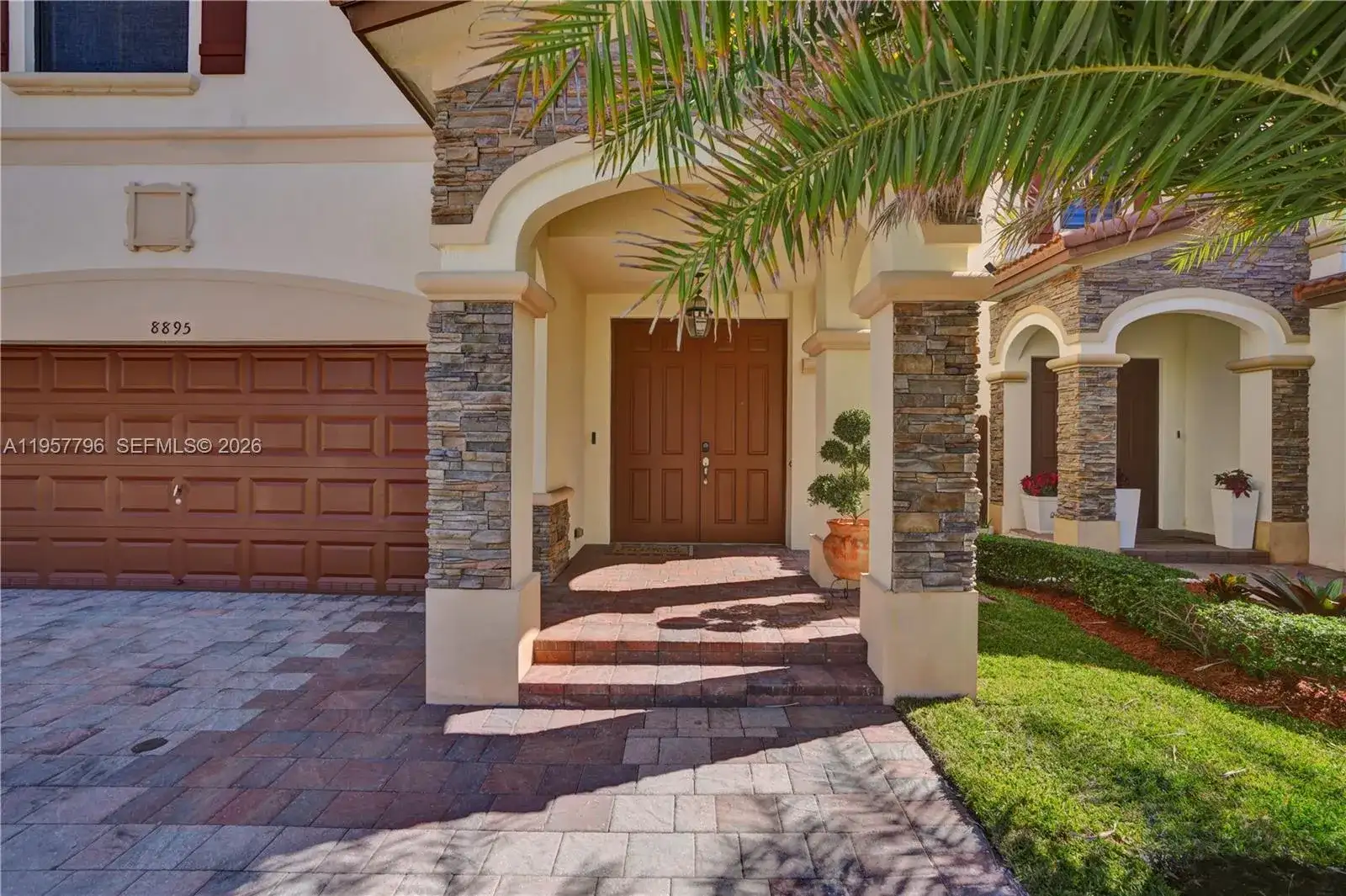 8895 NW 100th Pl, Doral FL 33178 photo 3