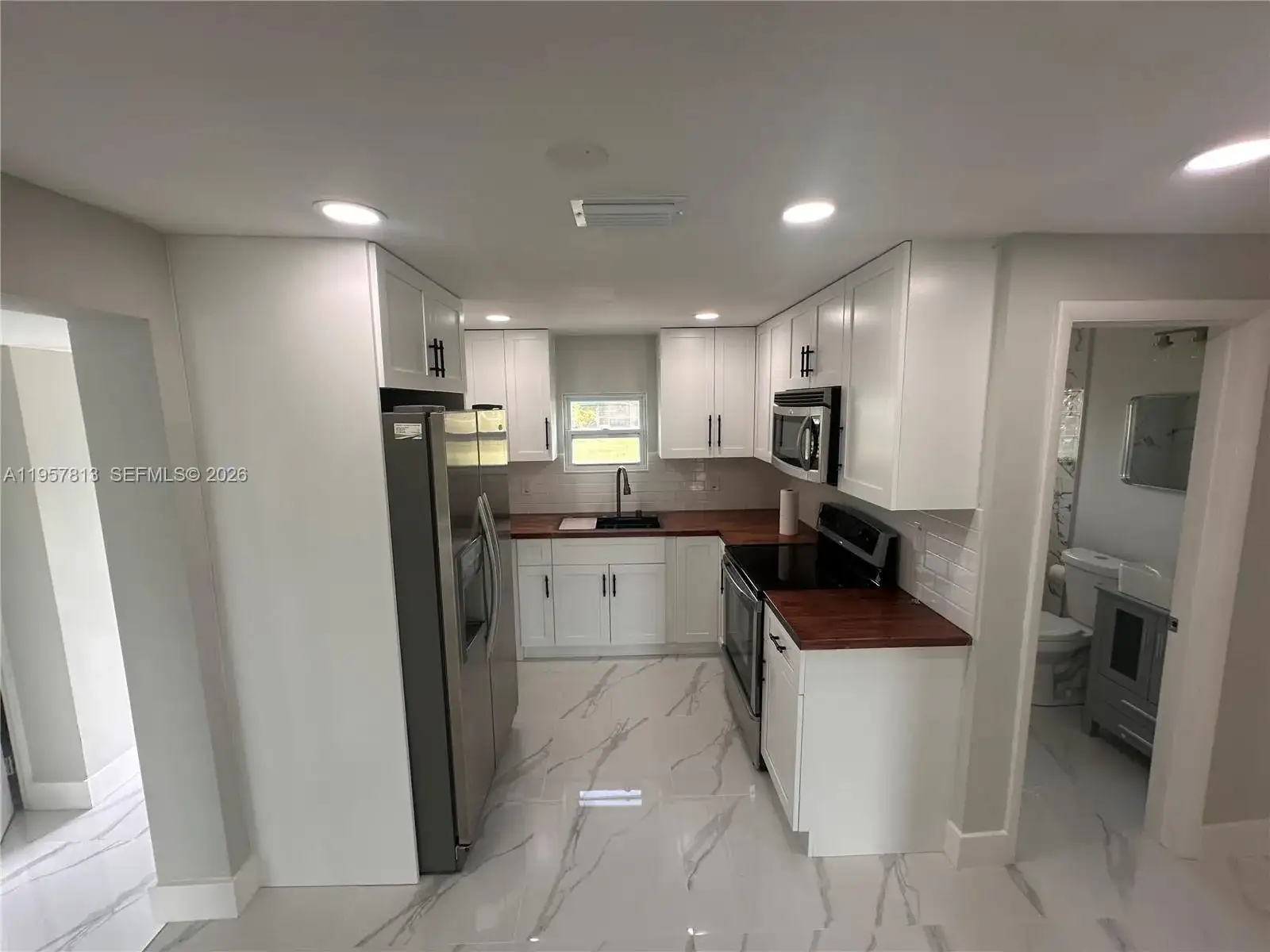130 Virginia Ct, Englewood FL 34223 photo 4