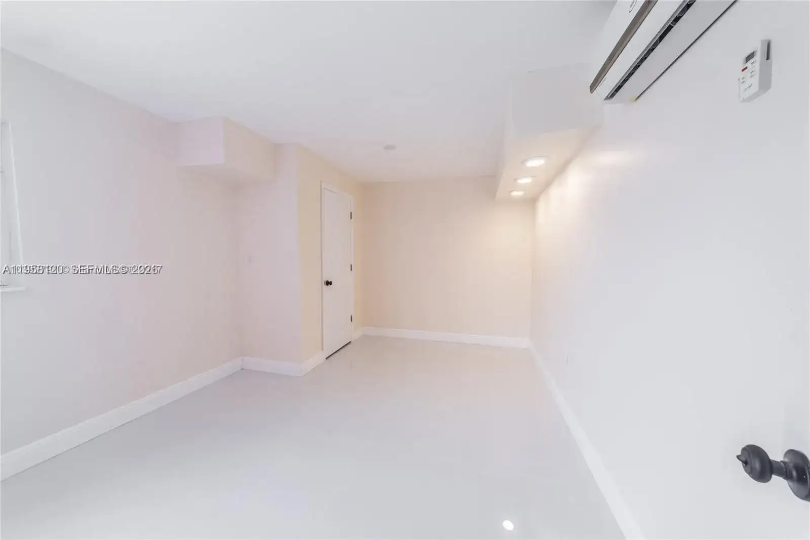 1748 NE 180th St, North Miami Beach FL 33162 photo 5