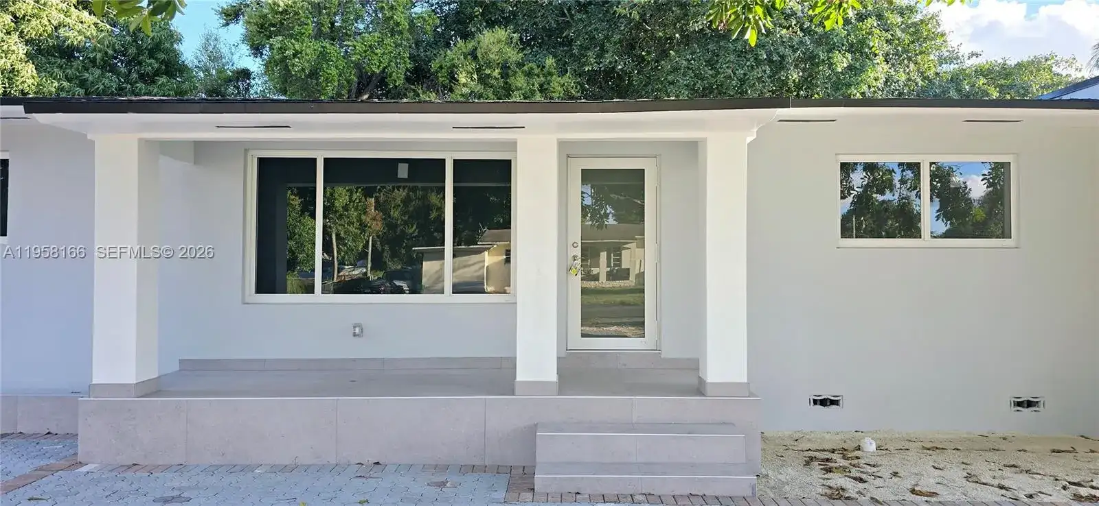 2530 NW 111th St, Miami FL 33167 photo 3
