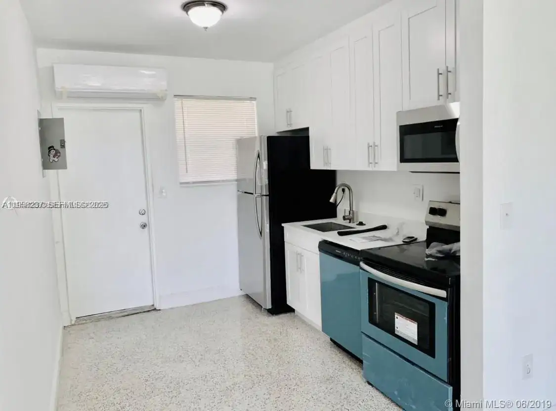 7731 NW 2nd Ave # 1, Miami FL 33150 photo 2