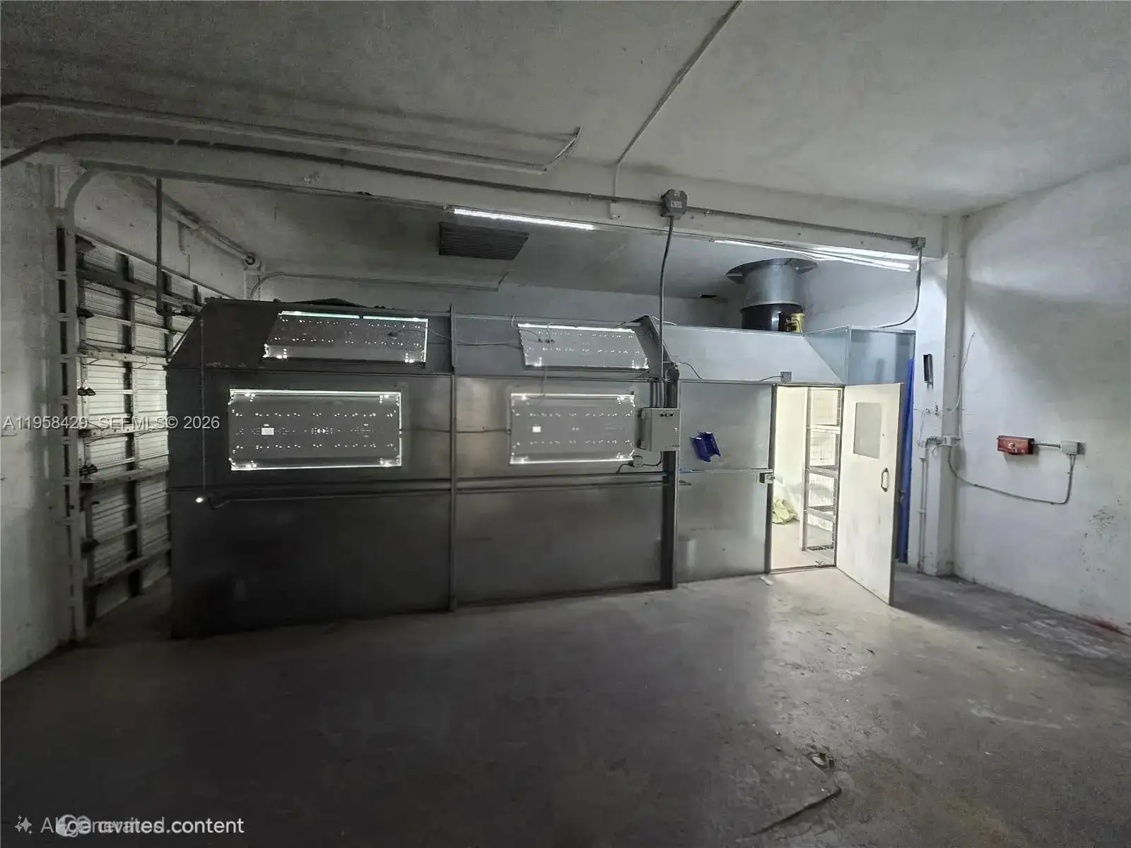 612 N Dixie Hwy, Hollywood FL 33020 photo 2