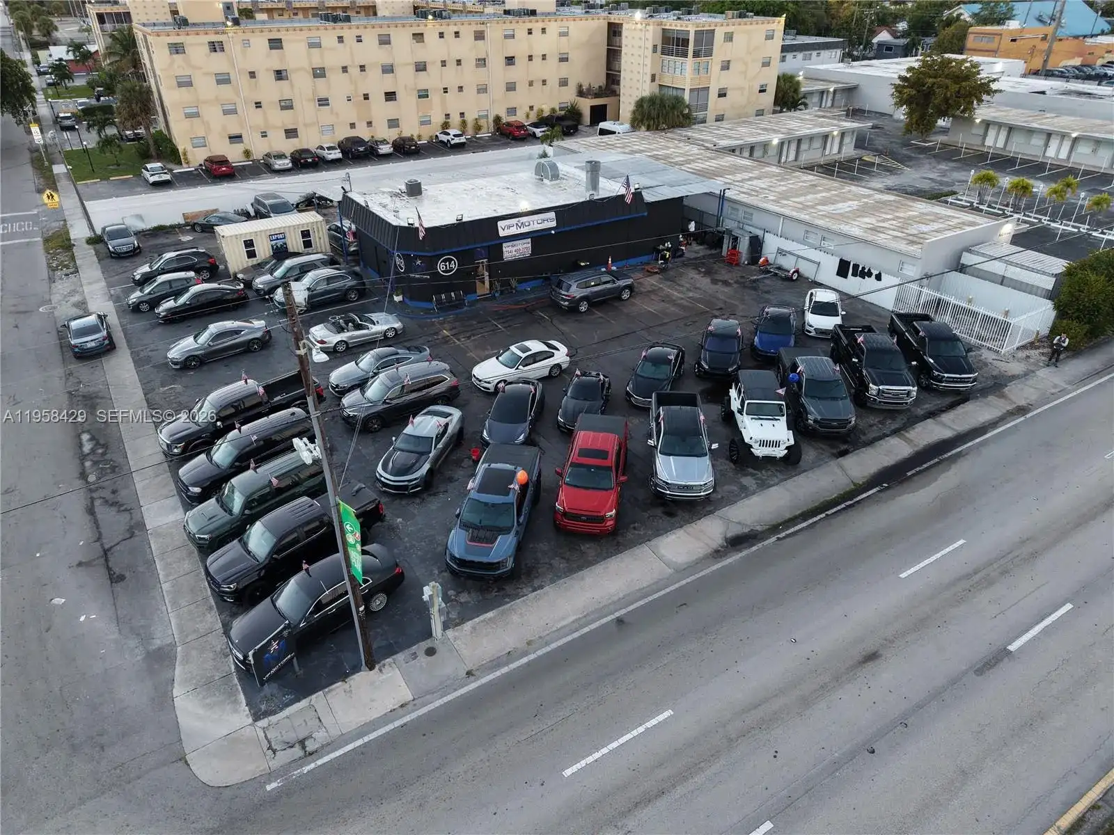 612 N Dixie Hwy, Hollywood FL 33020 photo 4