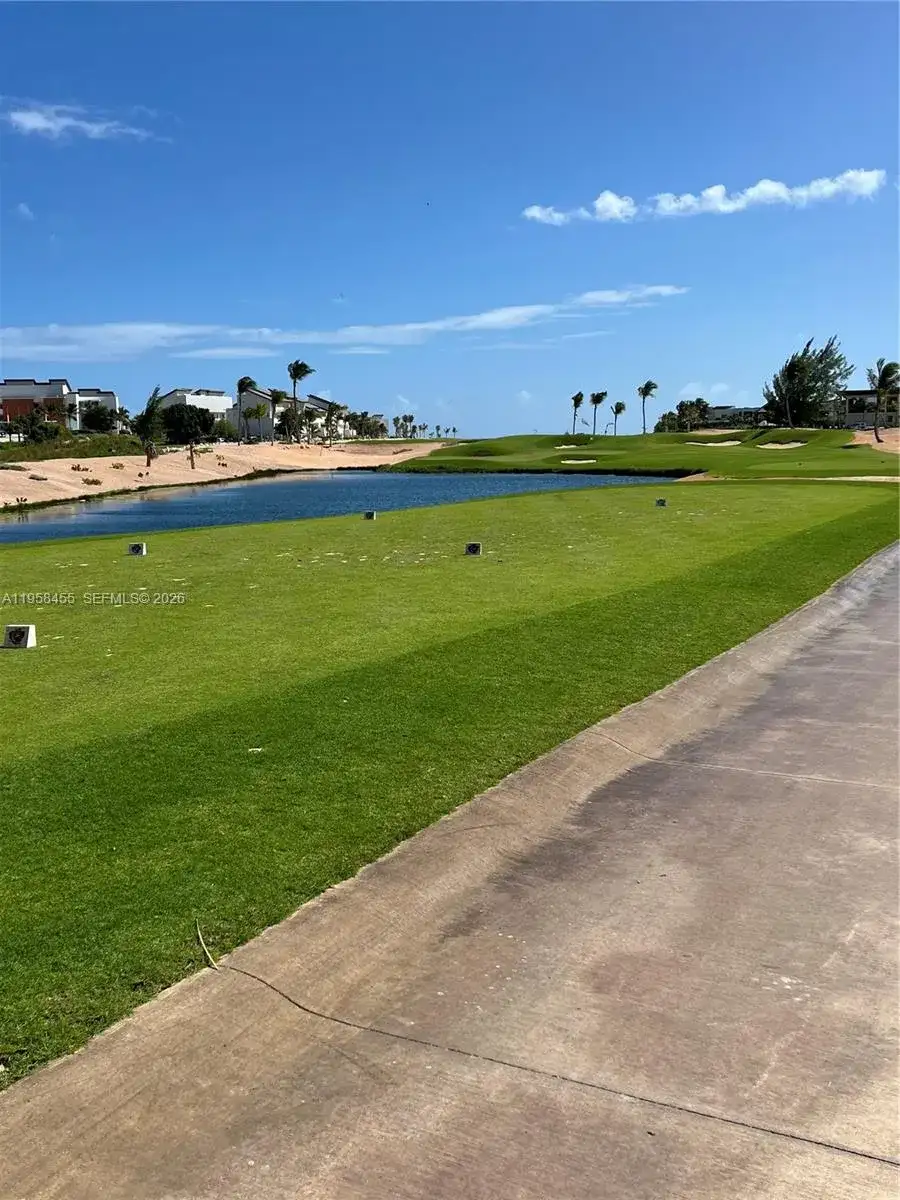 2300 Juanillo Beach, FL photo 3