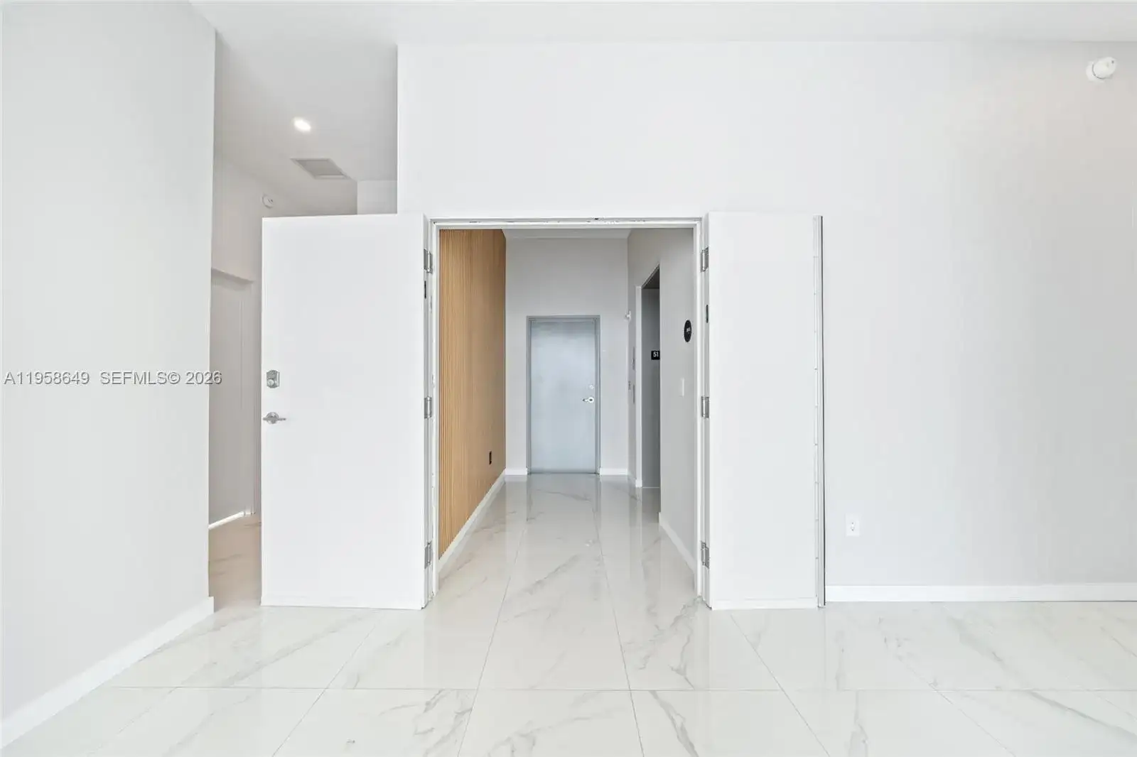 480 NE 31st St, Miami FL 33137 photo 2