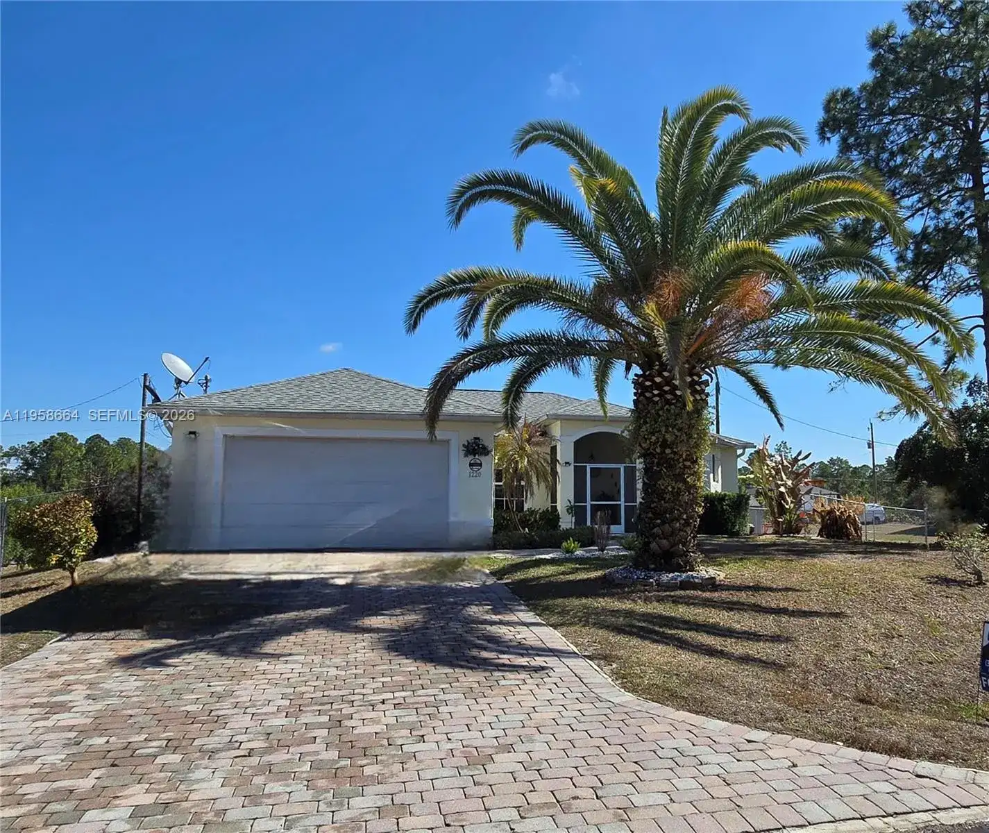1220 McKinley, Lehigh Acres FL 33972 photo 3