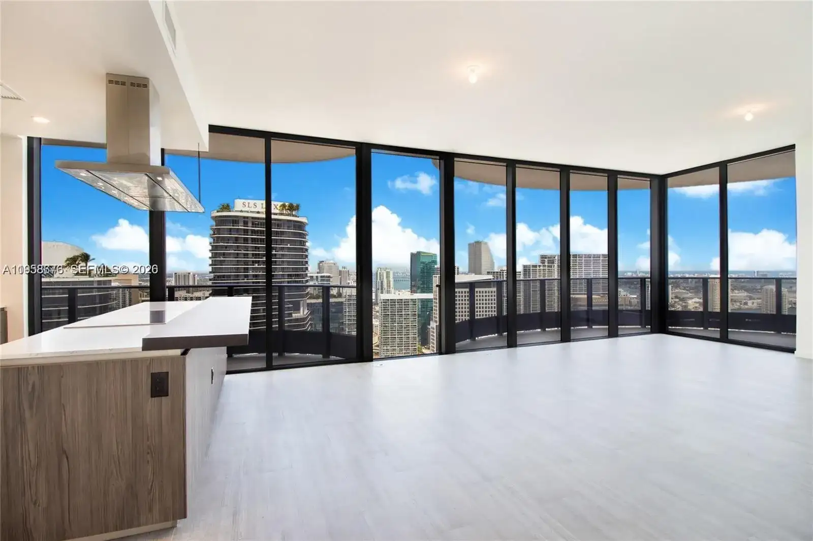 1000 Brickell Plz, Miami FL 33131 photo 5