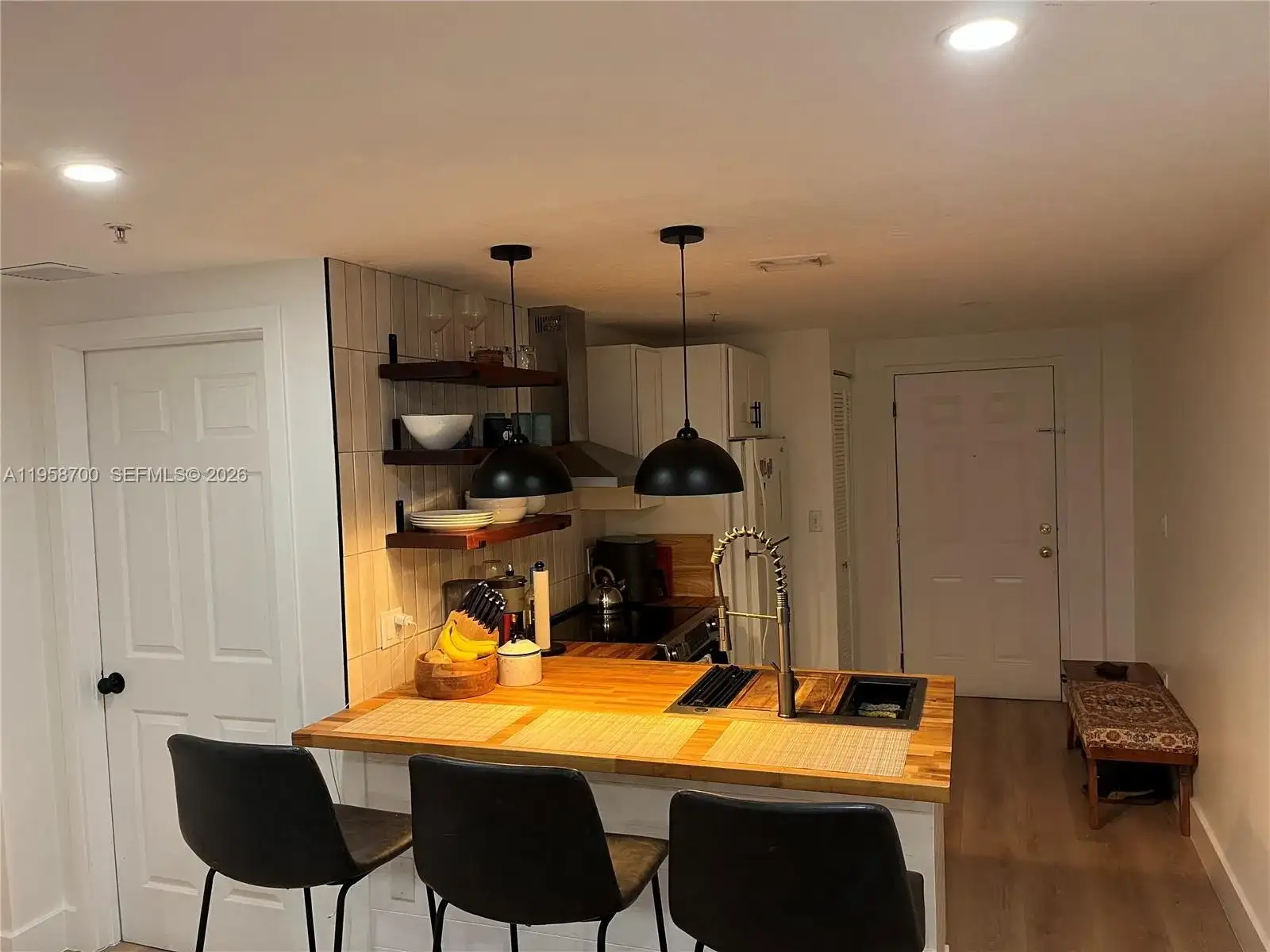 218 SW 8th Ave # 205, Miami FL 33130 photo 3