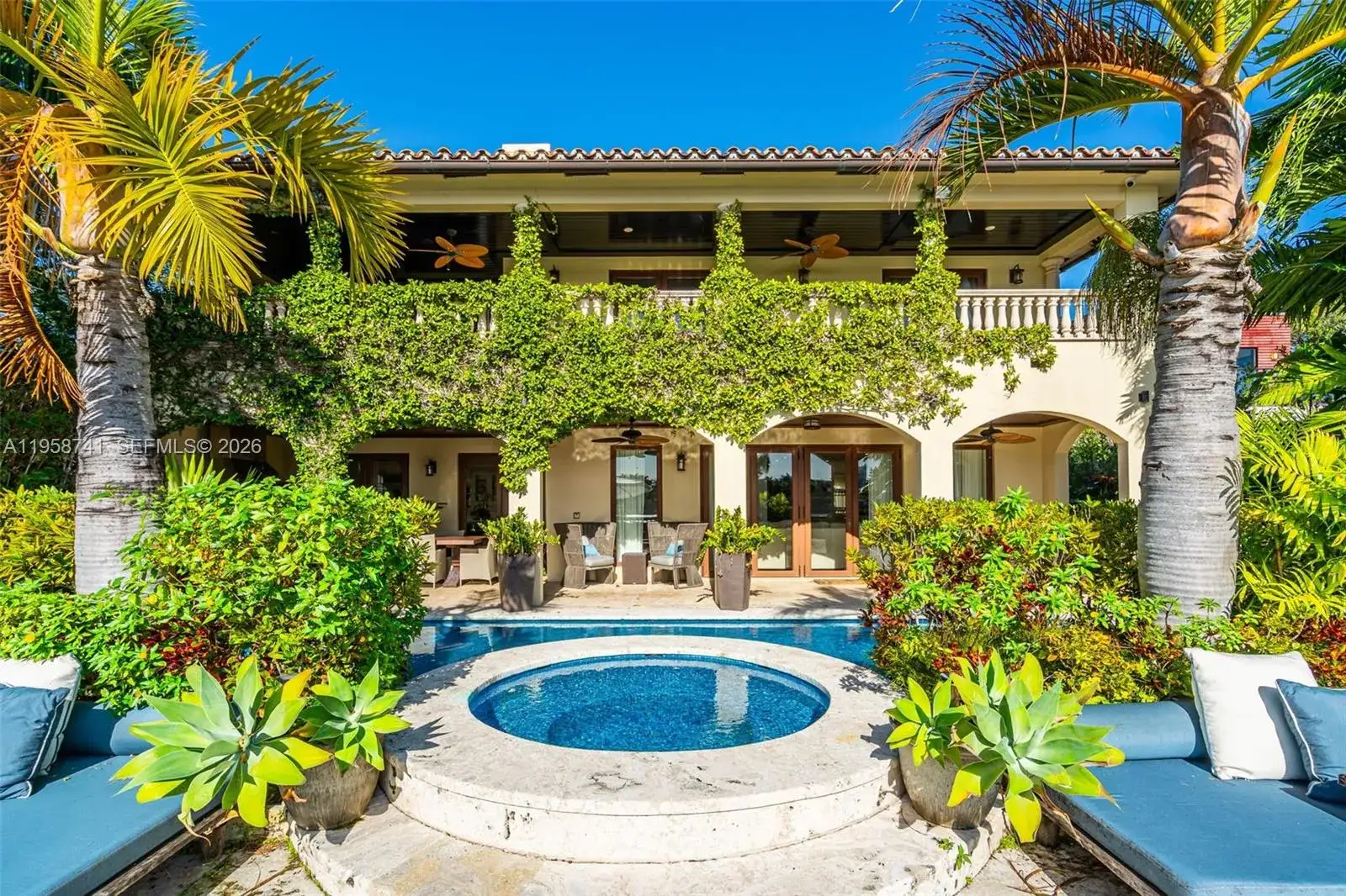 1398 Bay Dr, Miami Beach FL 33141 photo 2