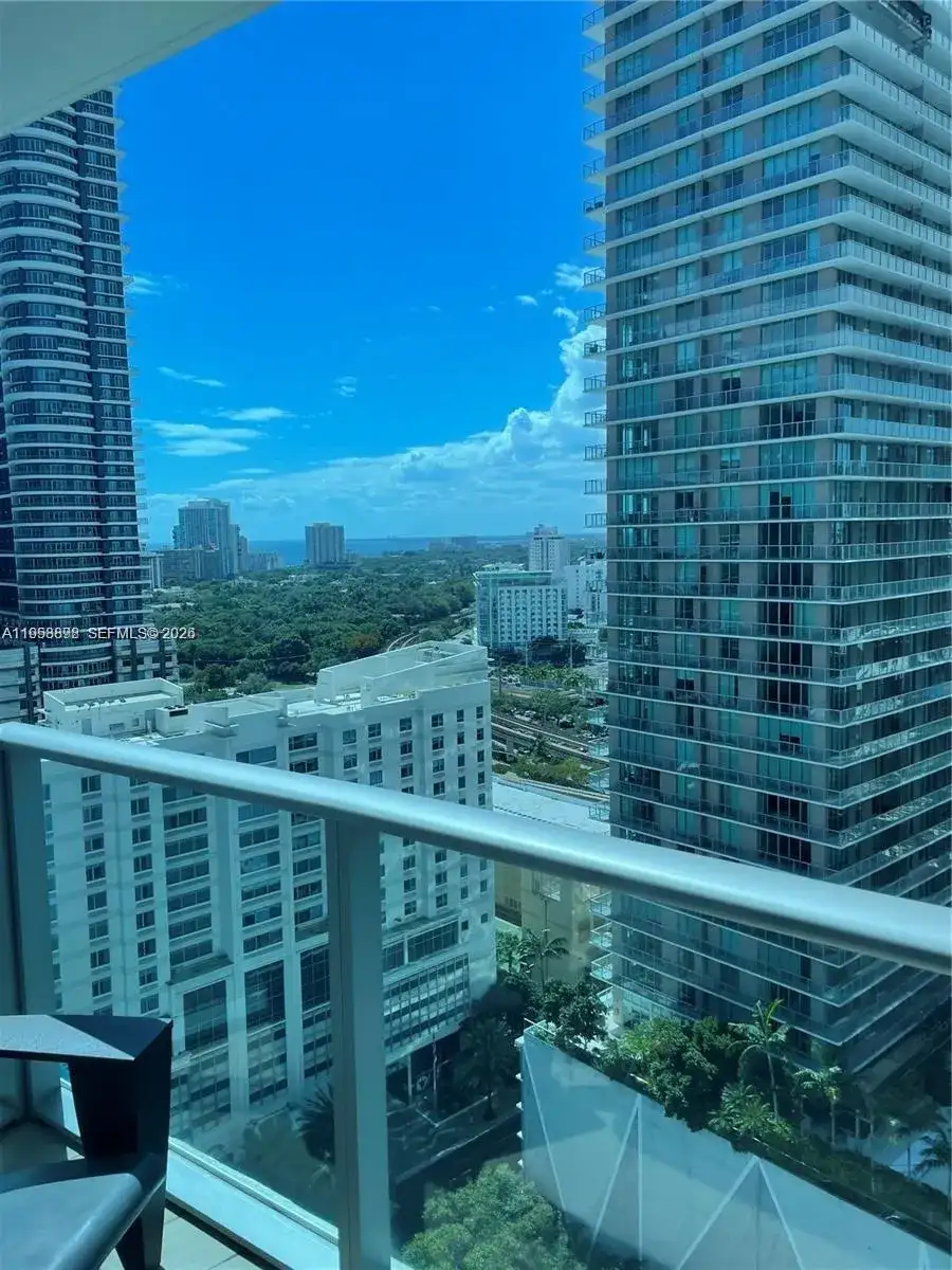 1100 S Miami Ave # 2105, Miami FL 33130 photo 2