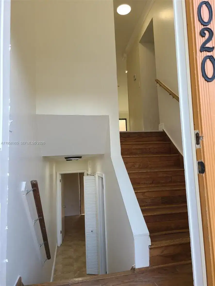 4020 Del Rio Way, Sunrise FL 33351 photo 2