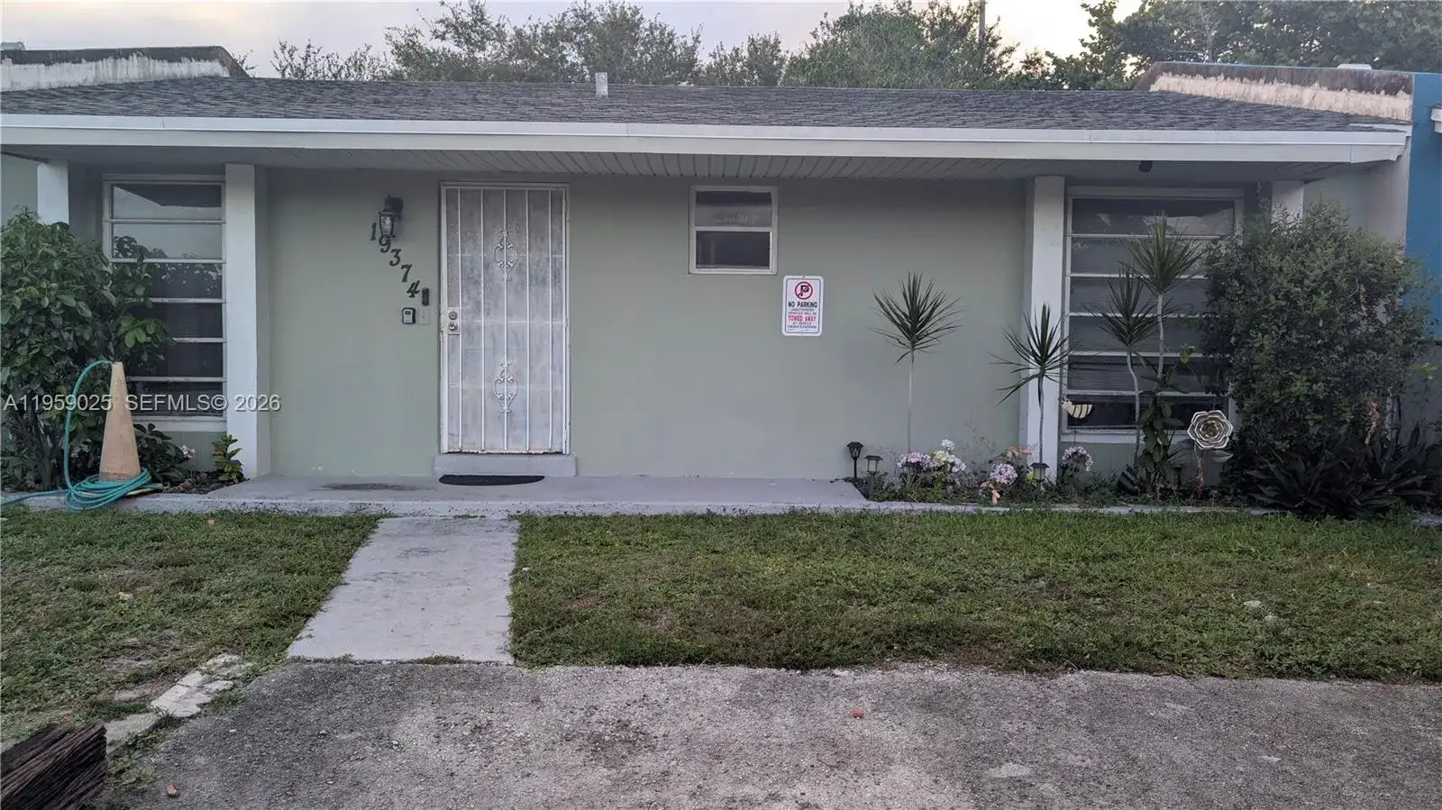 19374 NW 30th Ct, Miami Gardens FL 33056 photo 2