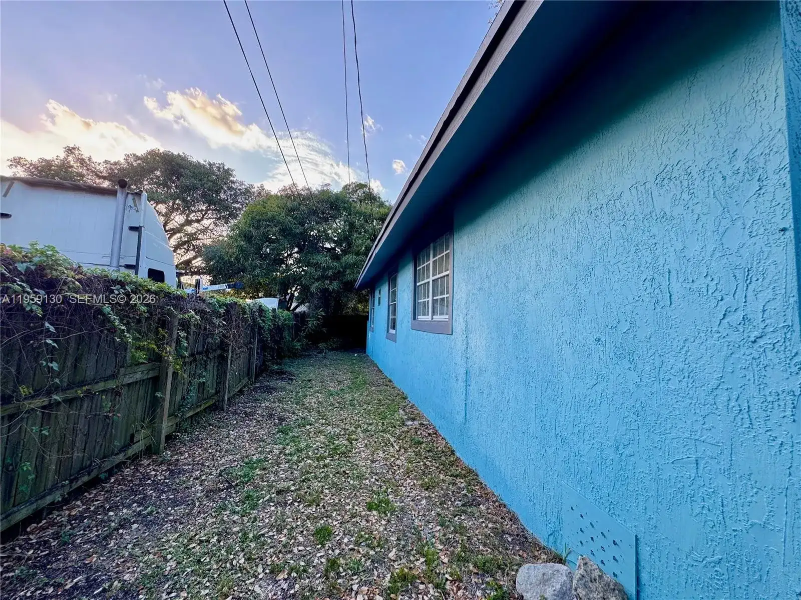 7528 NE 3rd Ct, Miami FL 33138 photo 5