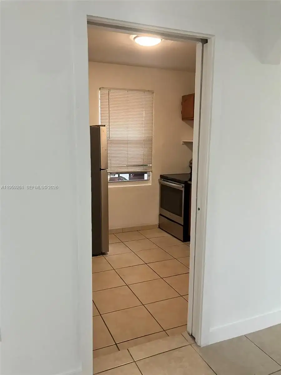 2731 NW 4th St # 2, Miami FL 33125 photo 5