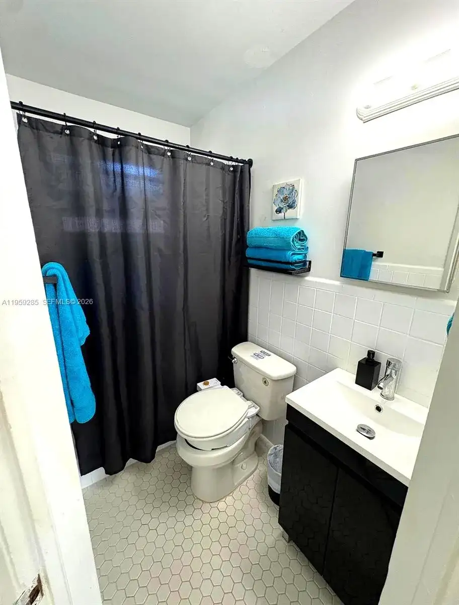 3210 Canal Dr # 7, Pompano Beach FL 33062 photo 5