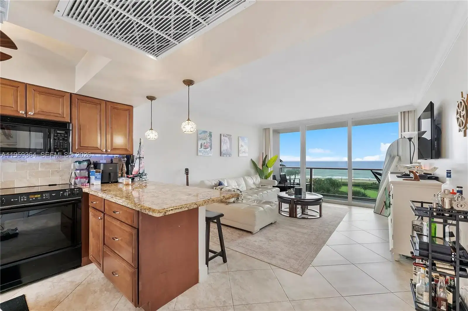 333 NE 21st Ave # 608, Deerfield Beach FL 33441 photo 4