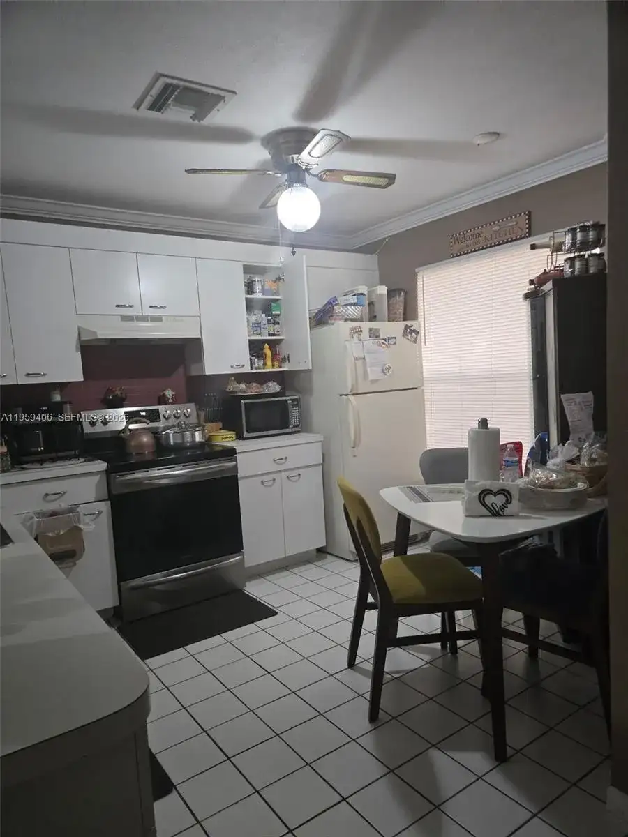 4925 W Lakes Dr, Deerfield Beach FL 33442 photo 5