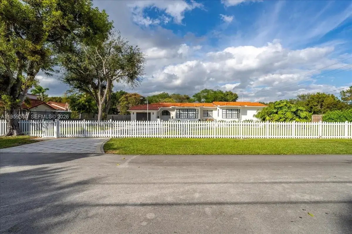 7705 SW 66th St # 0, South Miami FL 33143 photo 4