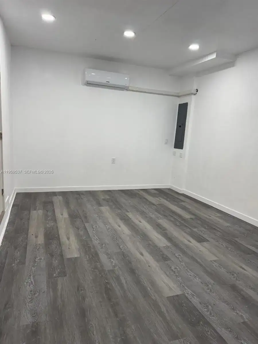 613 NE 5th St, Homestead FL 33034 photo 3