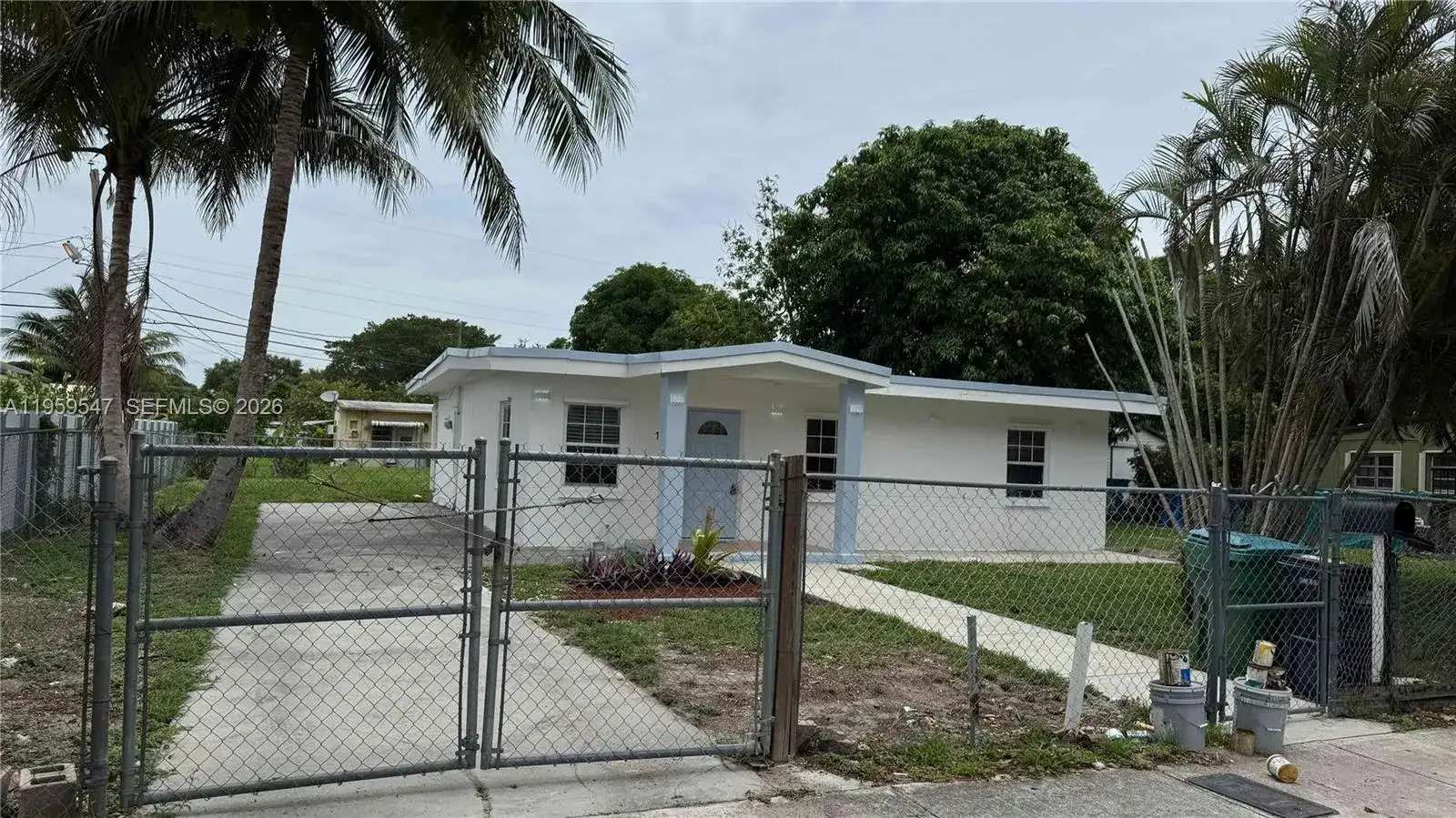 16221 E Bunche Park Dr, Miami Gardens FL 33054 photo 4