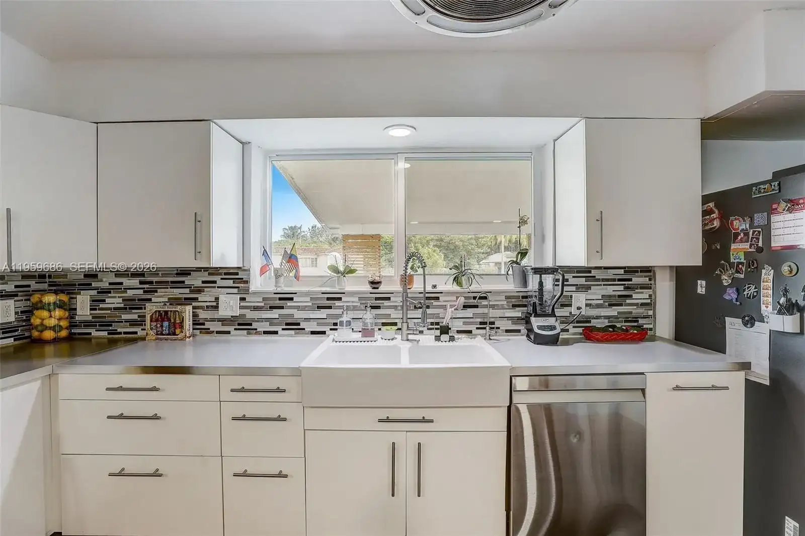 14530 Garden Dr, Miami FL 33168 photo 5