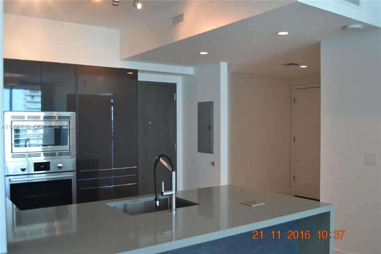 1080 Brickell Ave # 2003, Miami FL 33131 photo 4