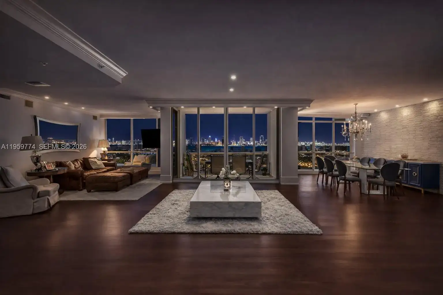 1900 Sunset Harbour Dr, Miami Beach FL 33139 photo 2