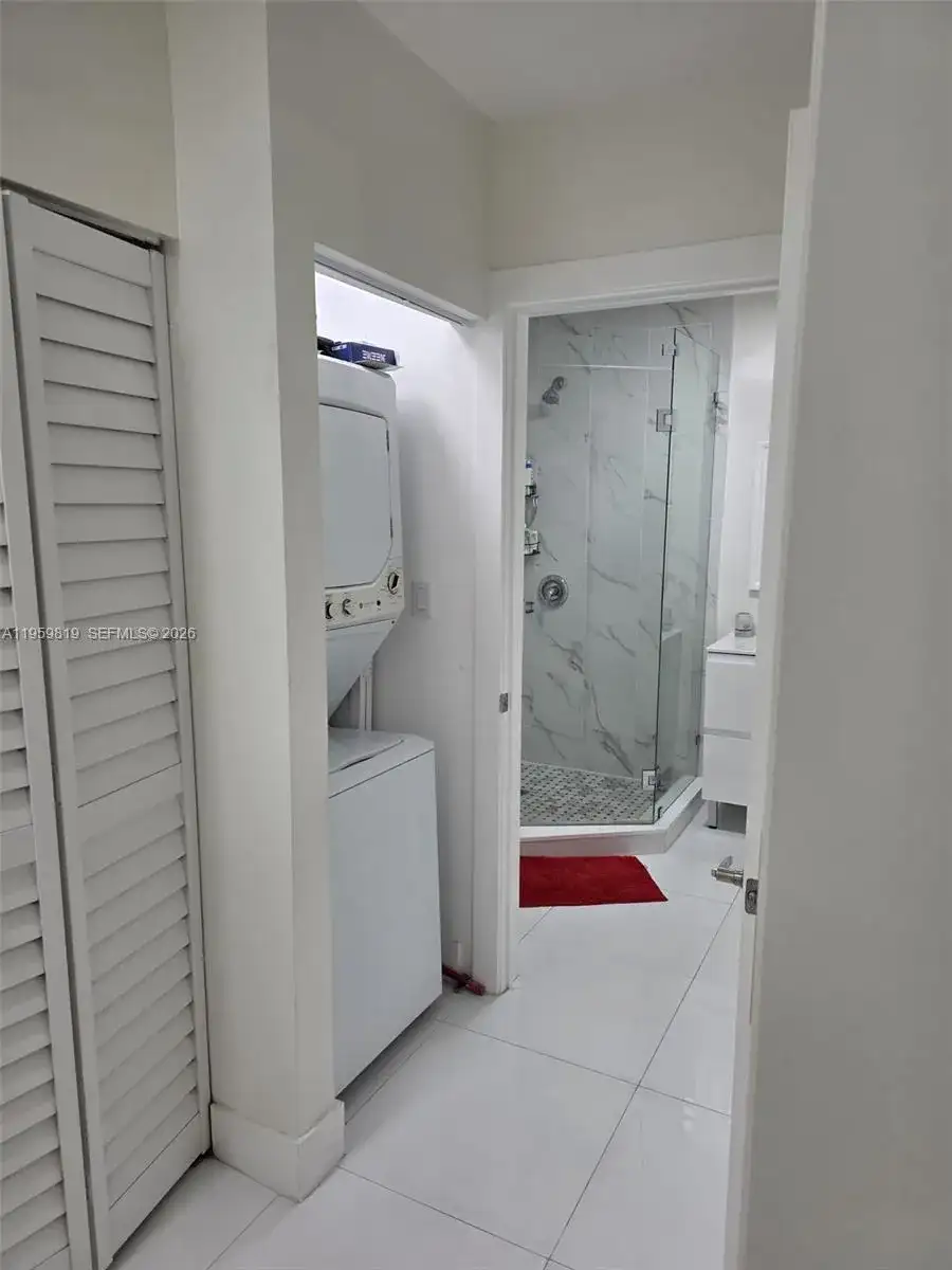 8523 NW 35th Pl, Miami FL 33147 photo 4