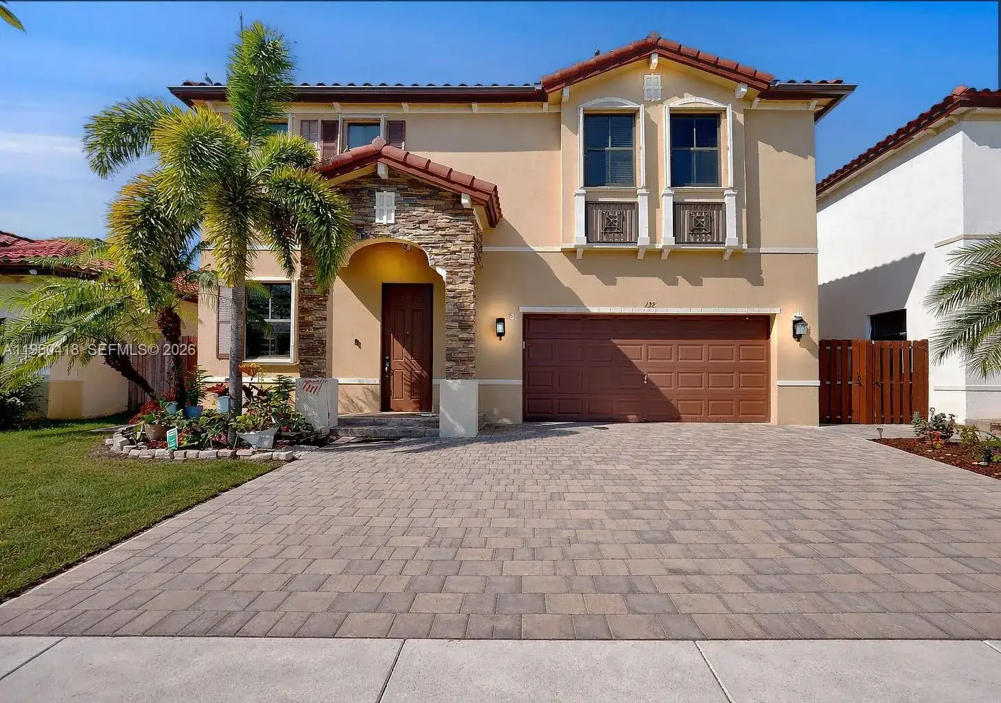 132 NE 26th Ave, Homestead FL 33033 photo 2