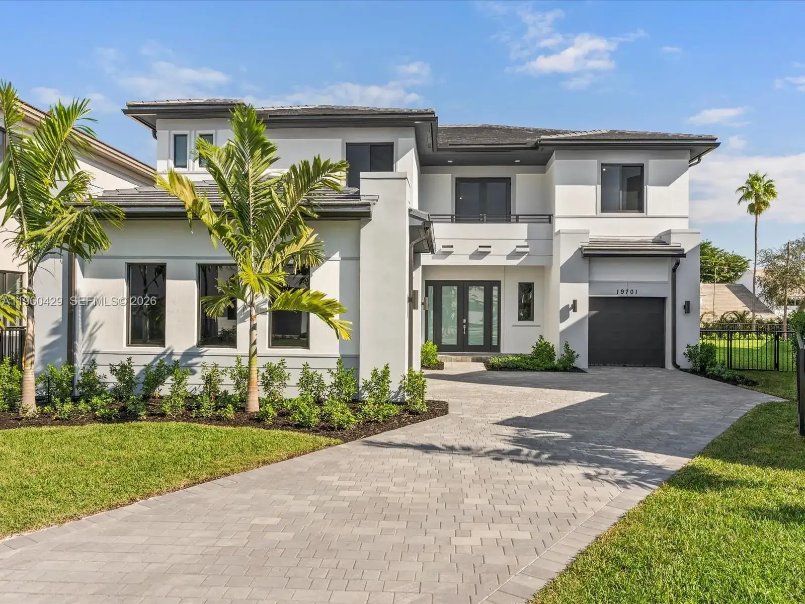 19701 NE 16 PL, Miami FL 33179 photo 3