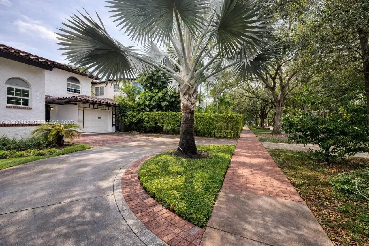 3614 Anderson Rd, Coral Gables FL 33134 photo 4