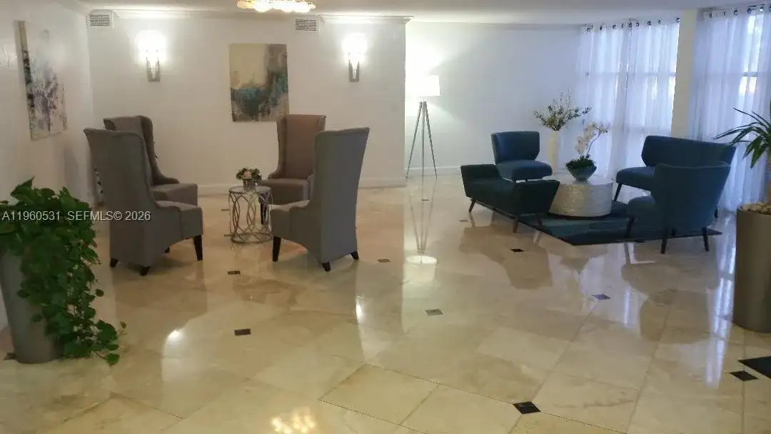 800 Parkview Dr # 416, Hallandale Beach FL 33009 photo 2