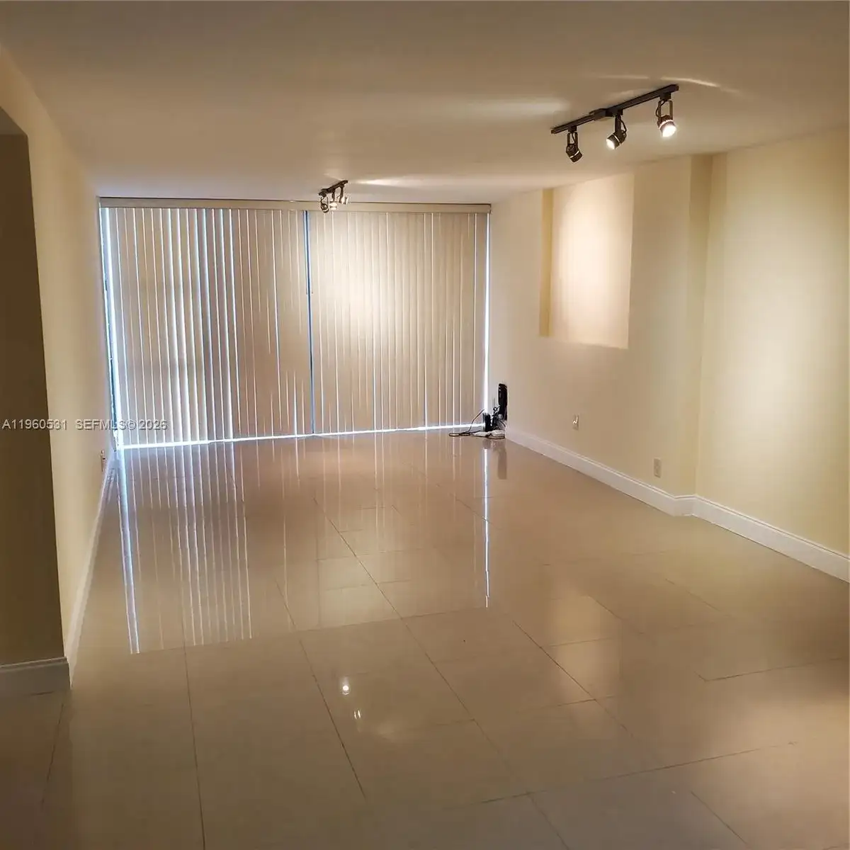 800 Parkview Dr # 416, Hallandale Beach FL 33009 photo 5