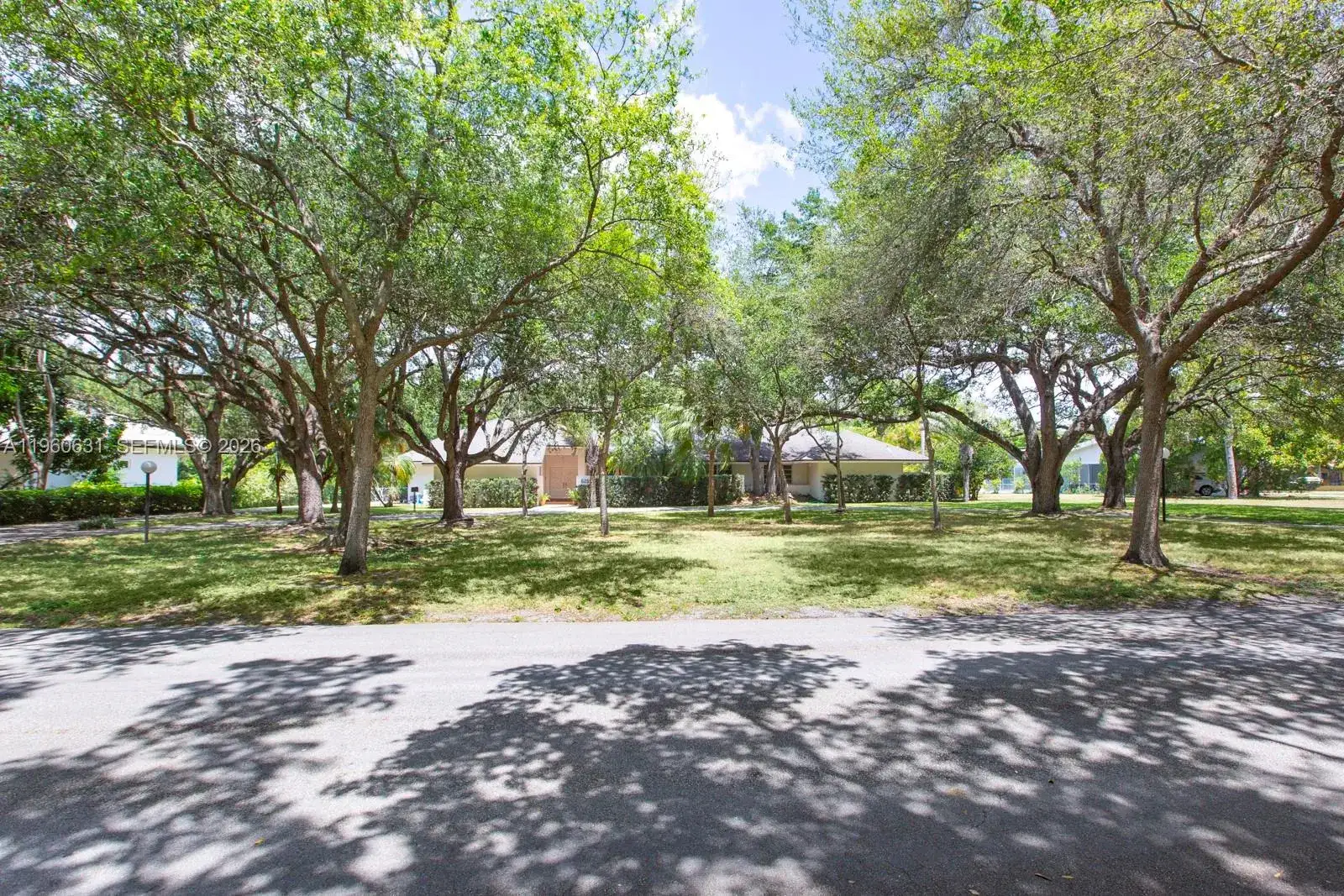 6255 SW 99th Ter, Pinecrest FL 33156 photo 5