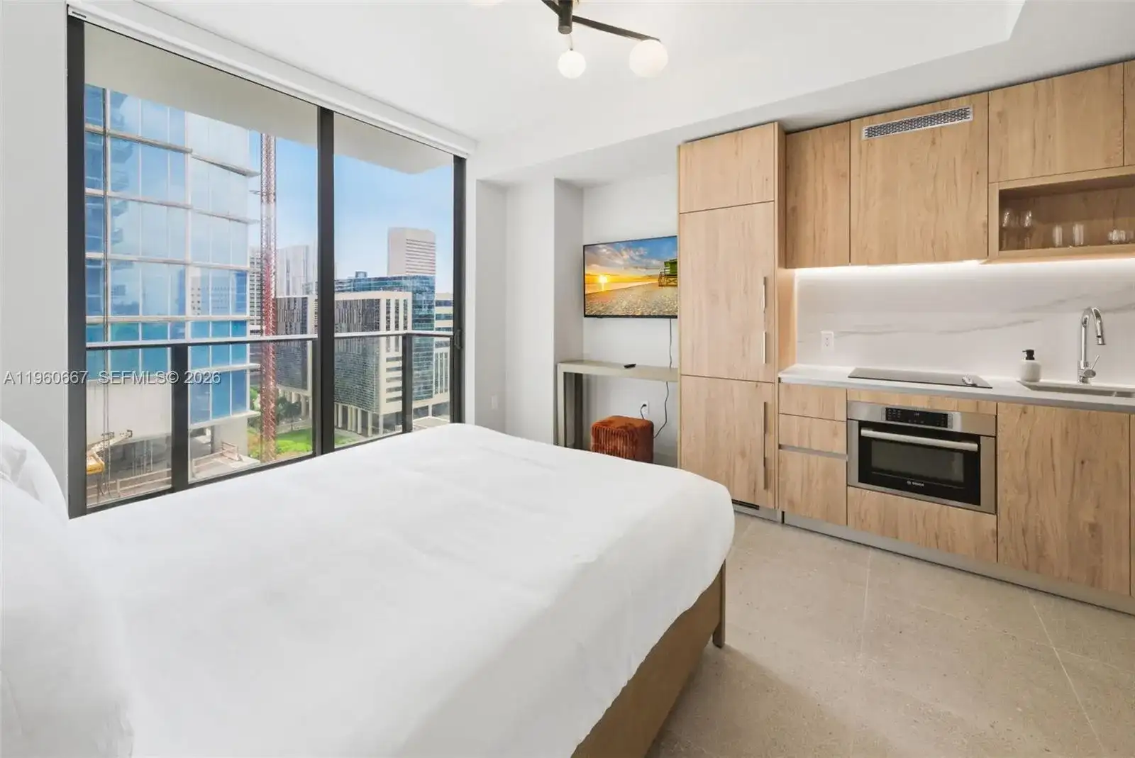 11 NE 6th St # 1802, Miami FL 33132 photo 2