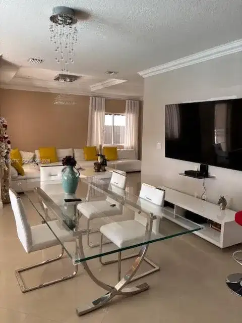 1710 SW 154th Path, Miami FL 33185 photo 2