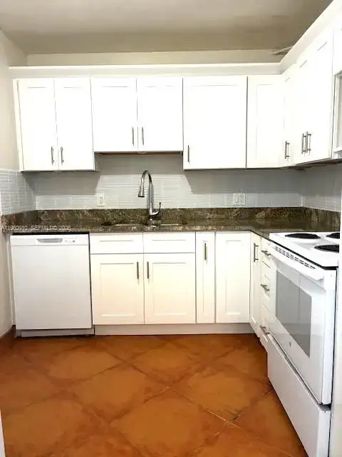 2500 NE 135th St # B506, North Miami FL 33181 photo 5