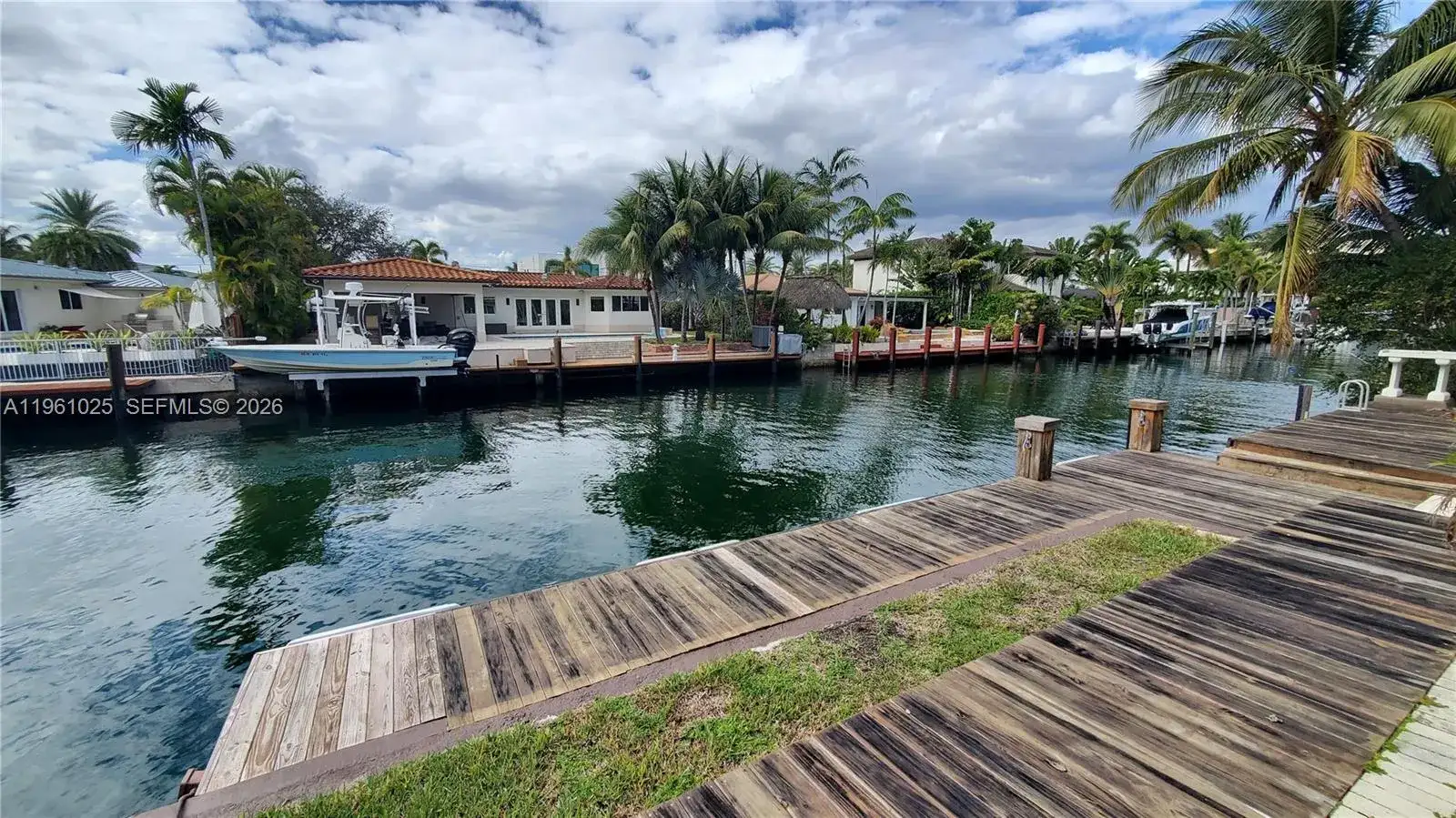 13000 Coronado Ln, North Miami FL 33181 photo 4