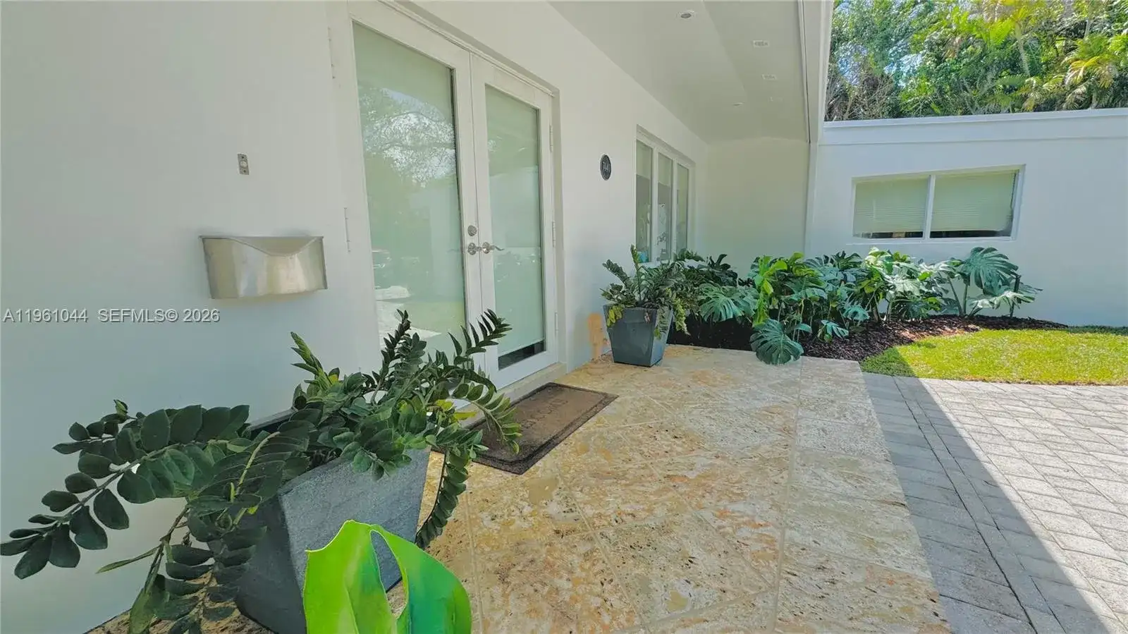 7440 SW 126th St, Pinecrest FL 33156 photo 2