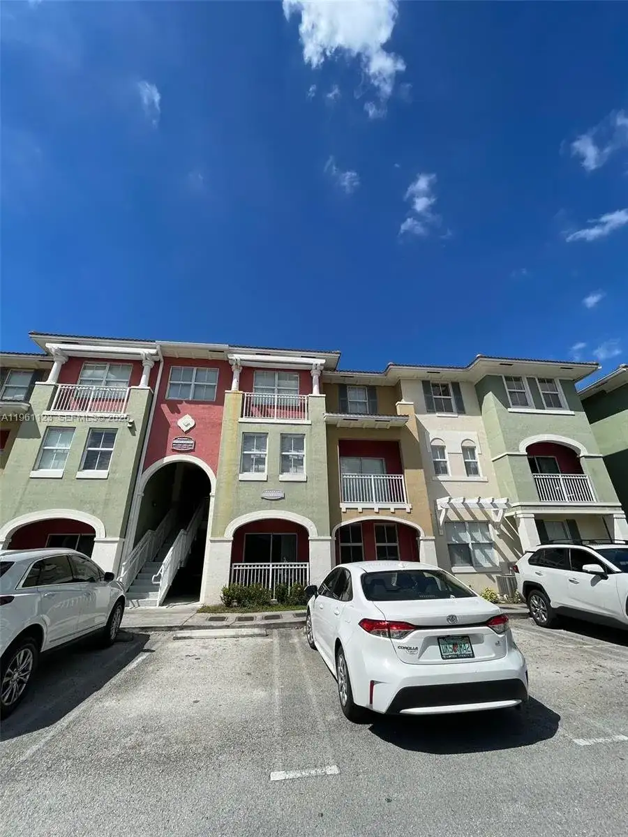 11201 NW 83rd St # 203, Doral FL 33178 photo 2