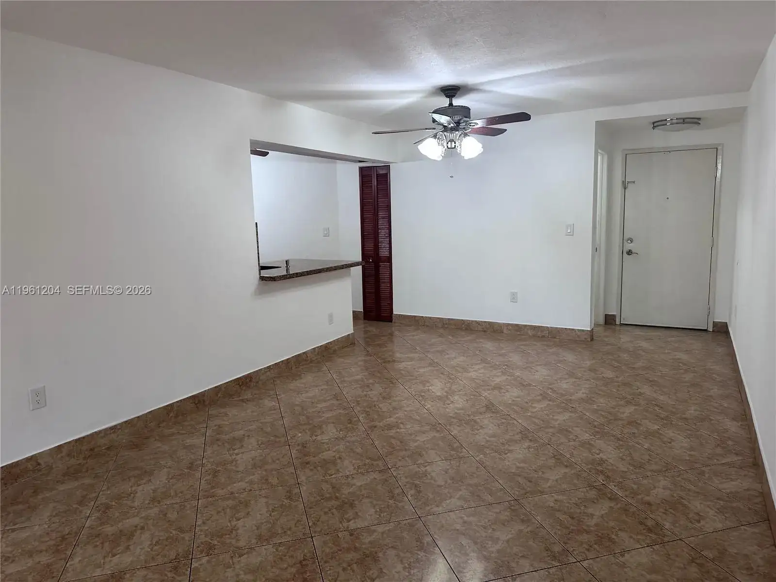 10257 NW 9th St Cir # 10, Miami FL 33172 photo 4