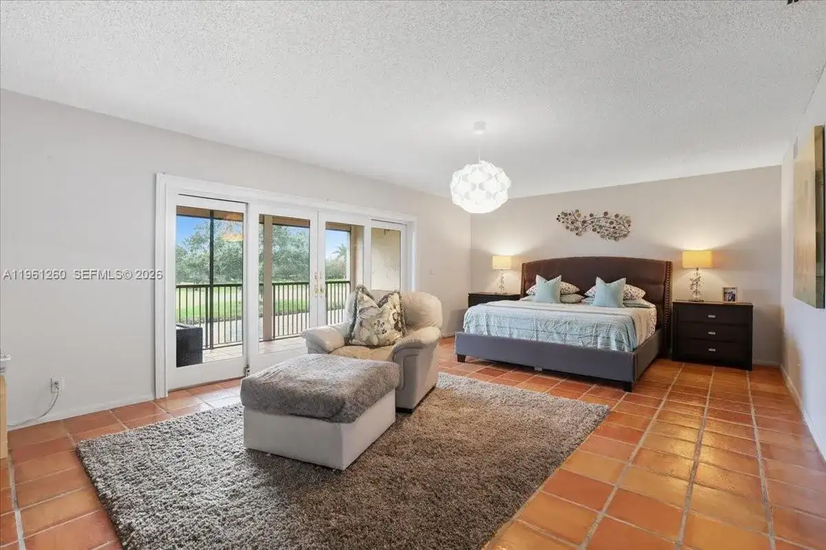 400 NW 127th Ave # 13, Plantation FL 33325 photo 4