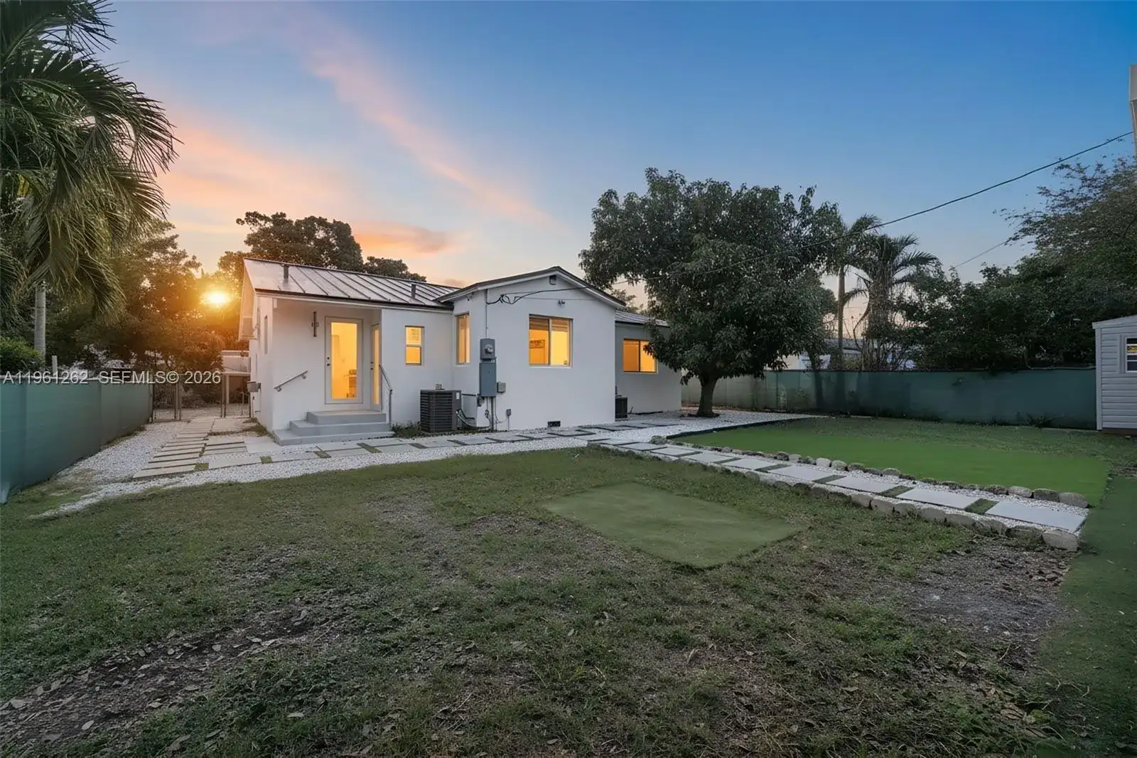 876 NE 81st St, Miami FL 33138 photo 4