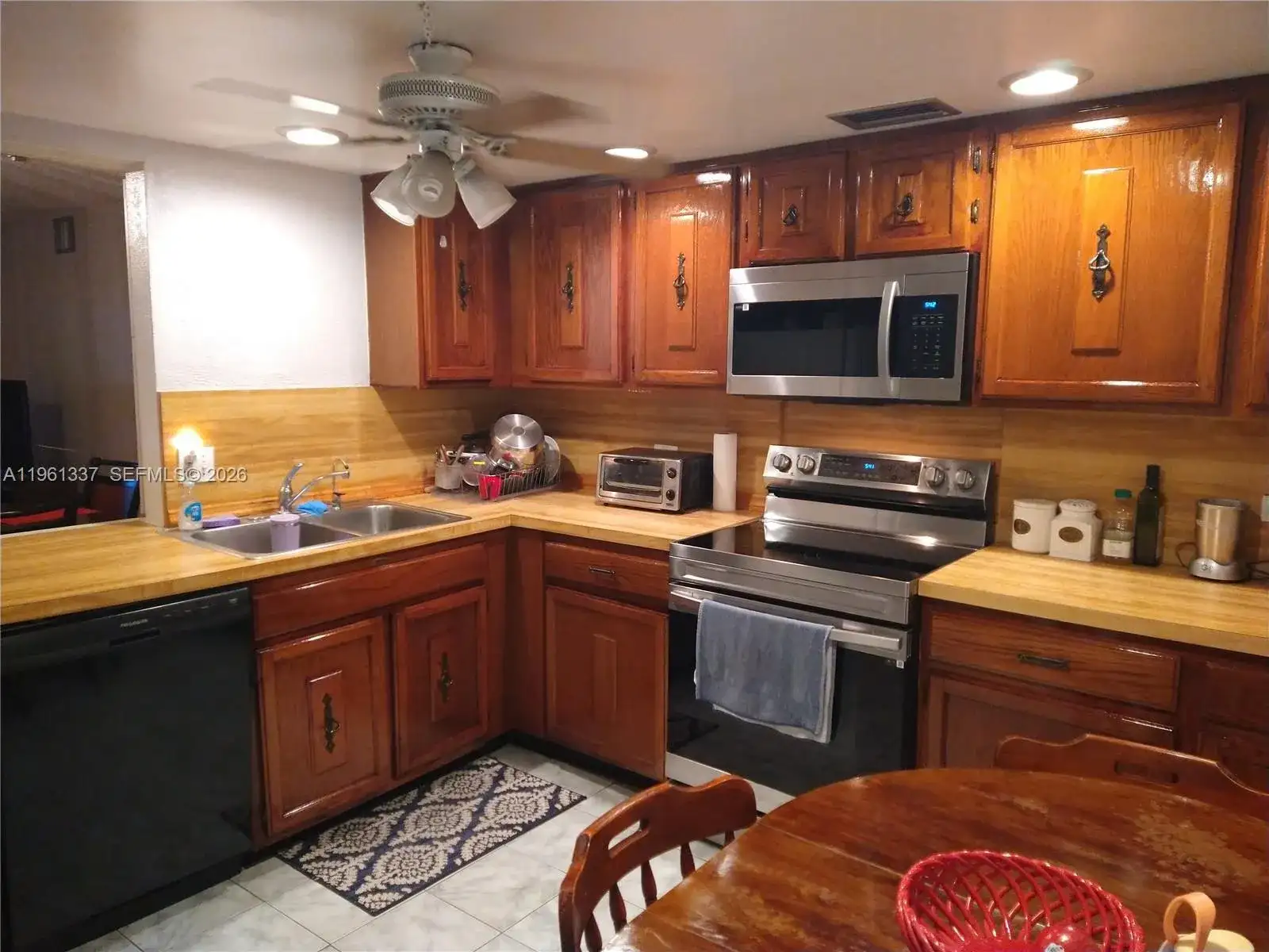 7554 Stirling Rd # 105, Davie FL 33024 photo 3