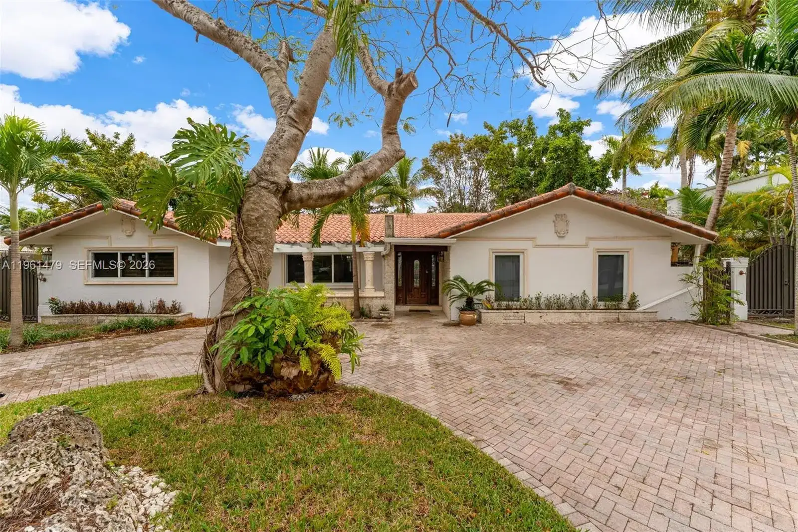 5961 SW 56th Ter, South Miami FL 33143 photo 2
