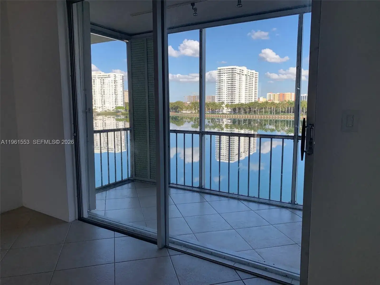 2999 POINT EAST DR # C609, Aventura FL 33160 photo 2