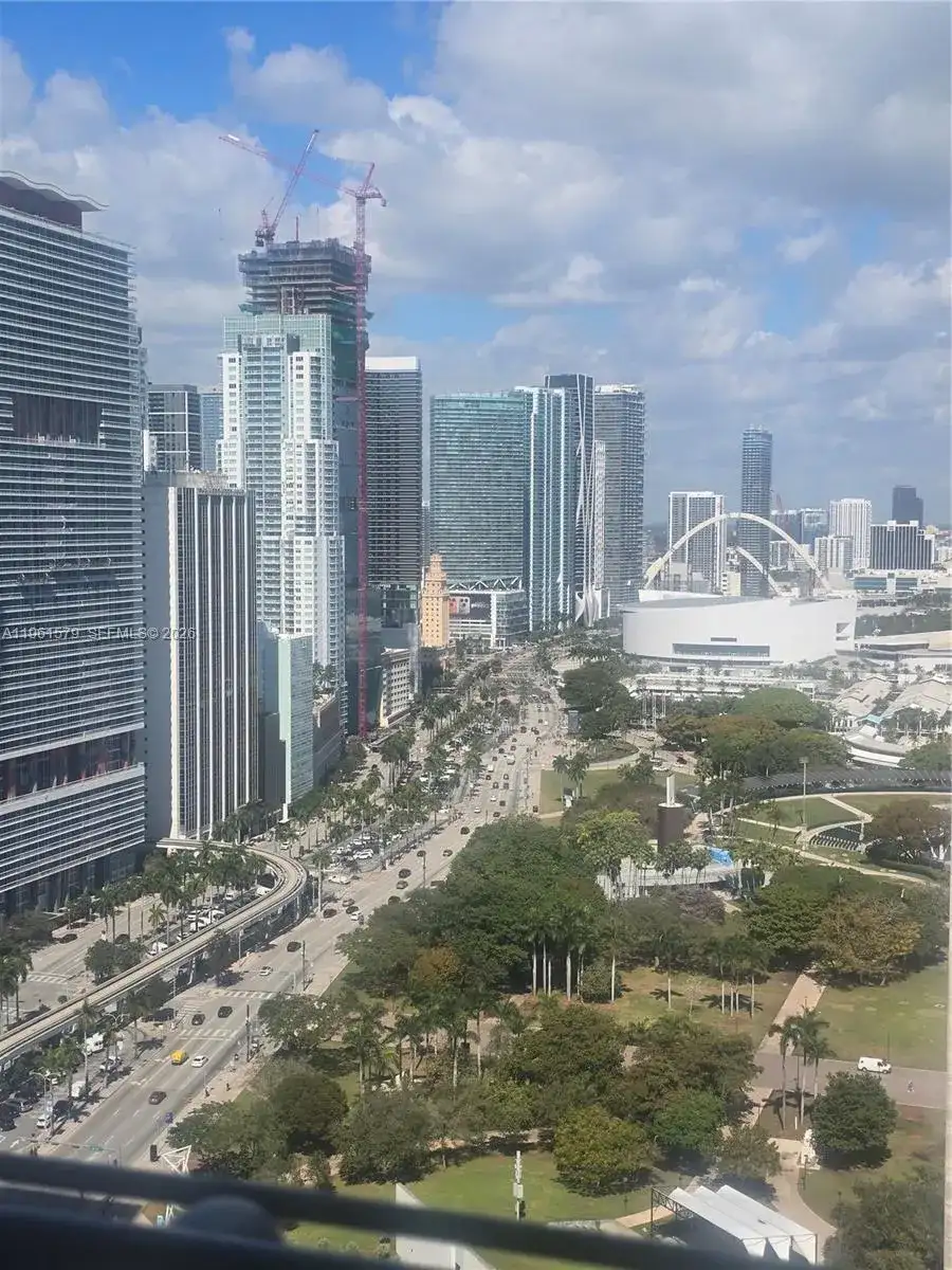 335 S Biscayne Blvd # 3400, Miami FL 33131 photo 5