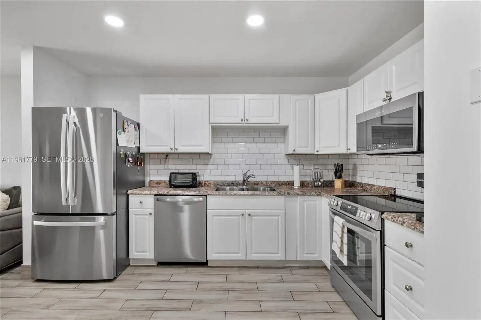 9728 SW 142nd Pl, Miami FL 33186 photo 5